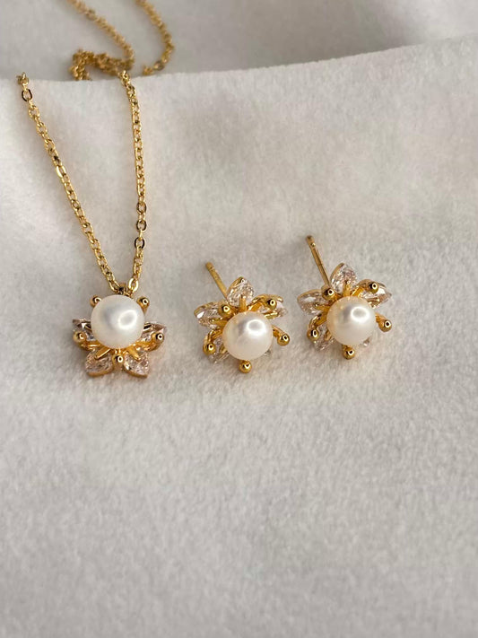 Bouquet Necklace And Studds 18K Gold Plated Premium Necklace