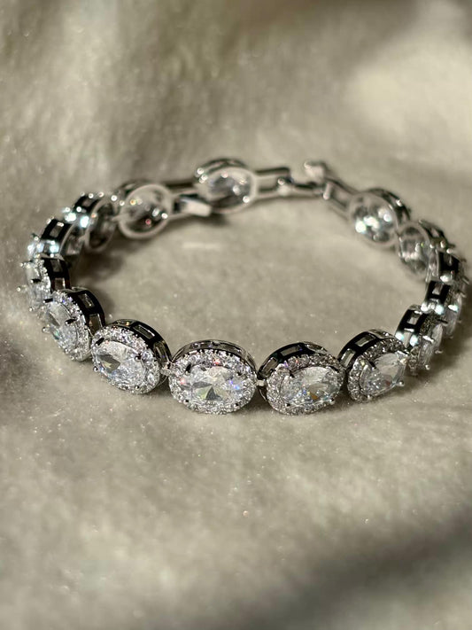 Premium Oval Solitaire Diamonds Tennis Bracelet - Silver ( Unisex )
