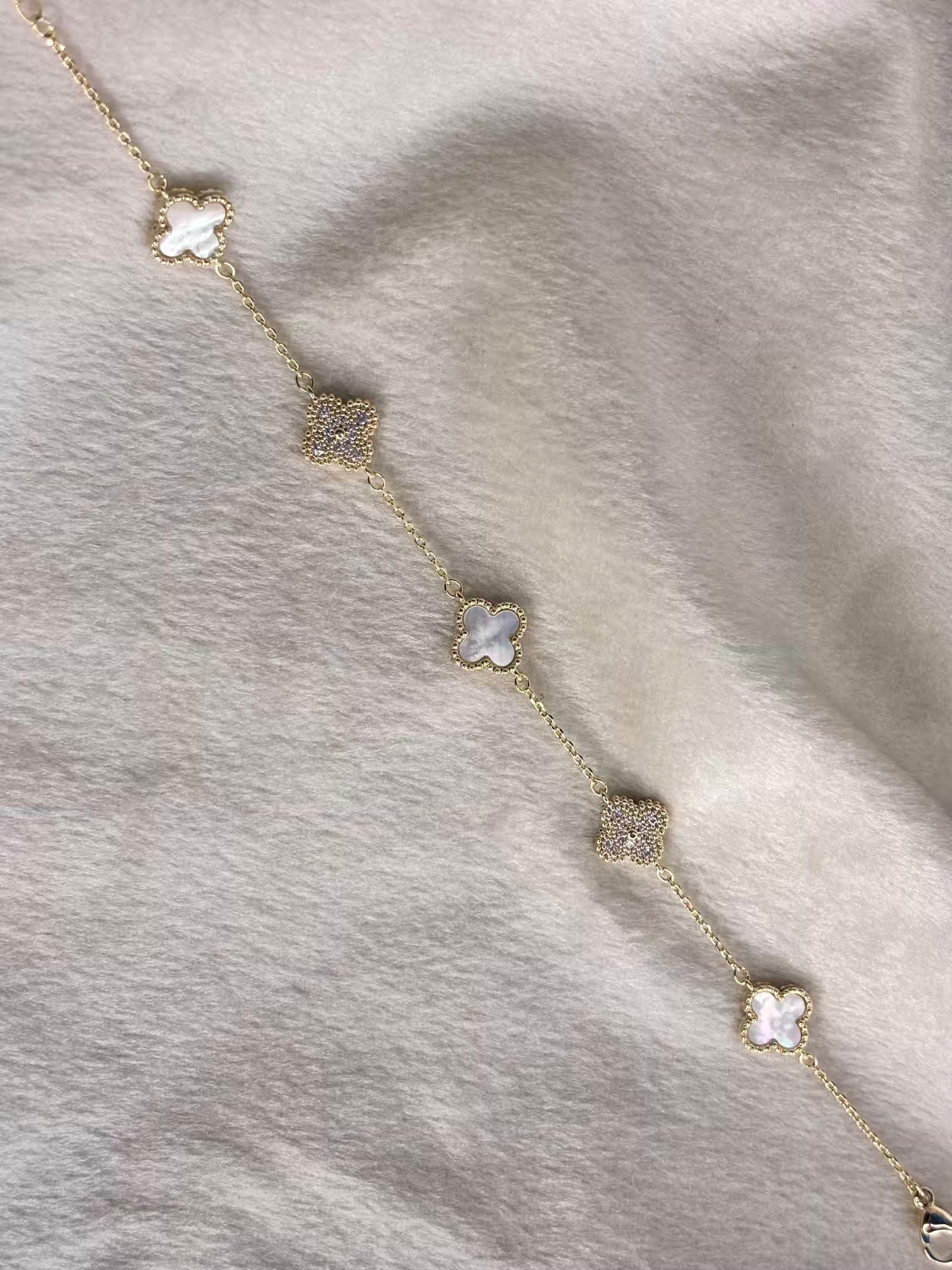 Twin Clovers 18K Gold Plated Premium Chain Bracelet