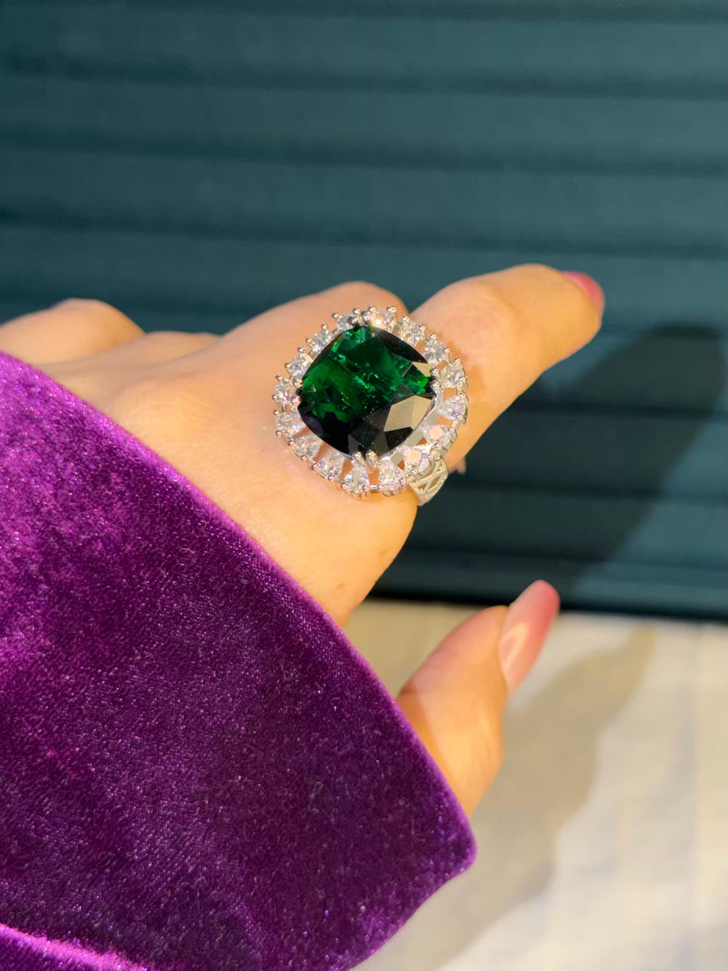 Emerald Green Square Diamond Silver Plated Premium Ring (Adjustable)