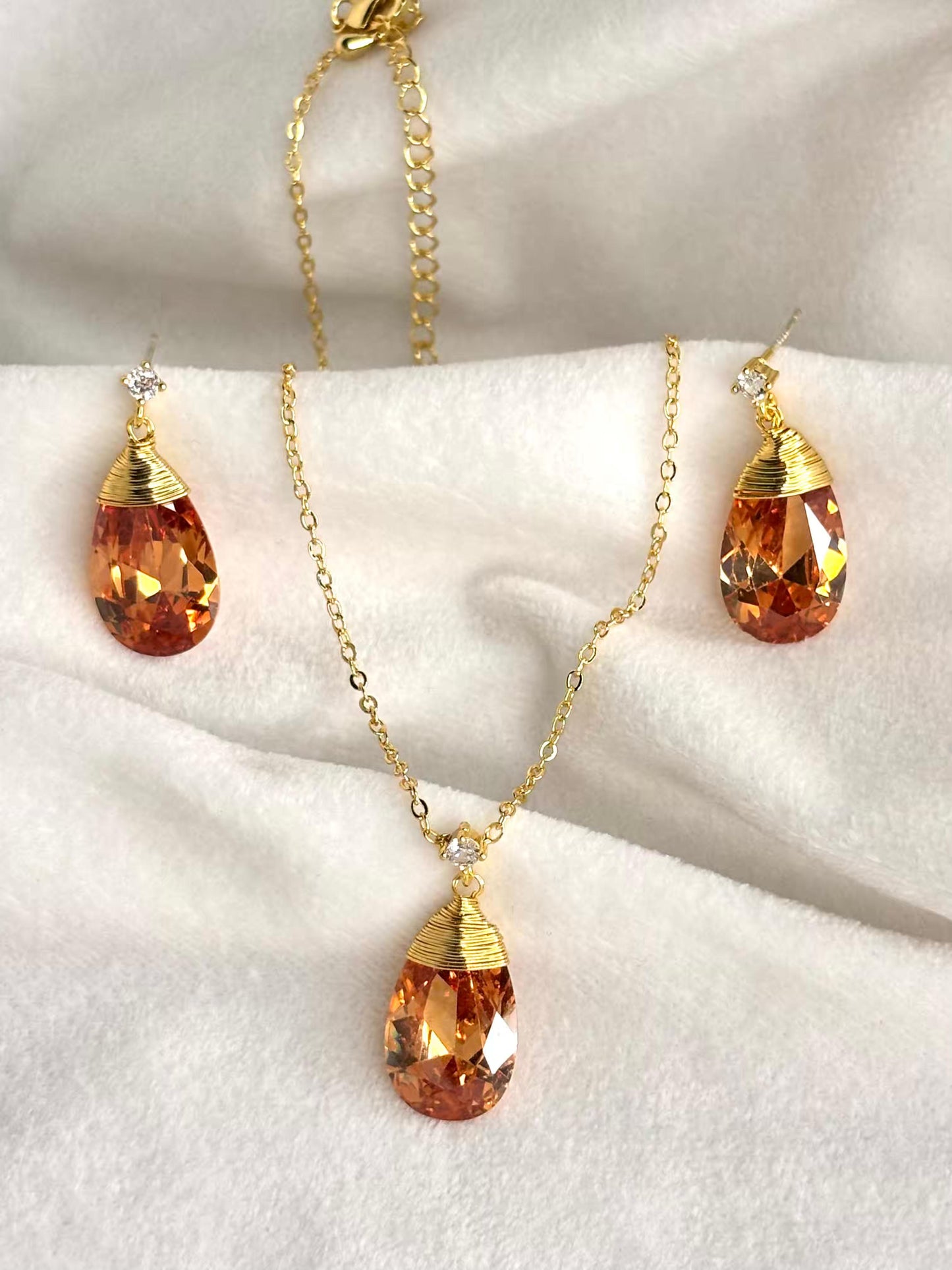 Red Rush Diamond Necklace And Studds 18K Gold Plated Premium Necklace