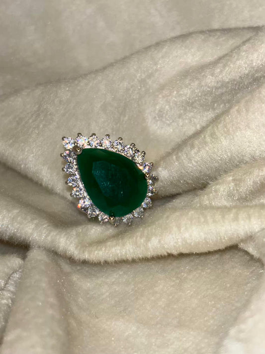 Emerald Oval Solitaire Studded Silver Plated Premium Ring