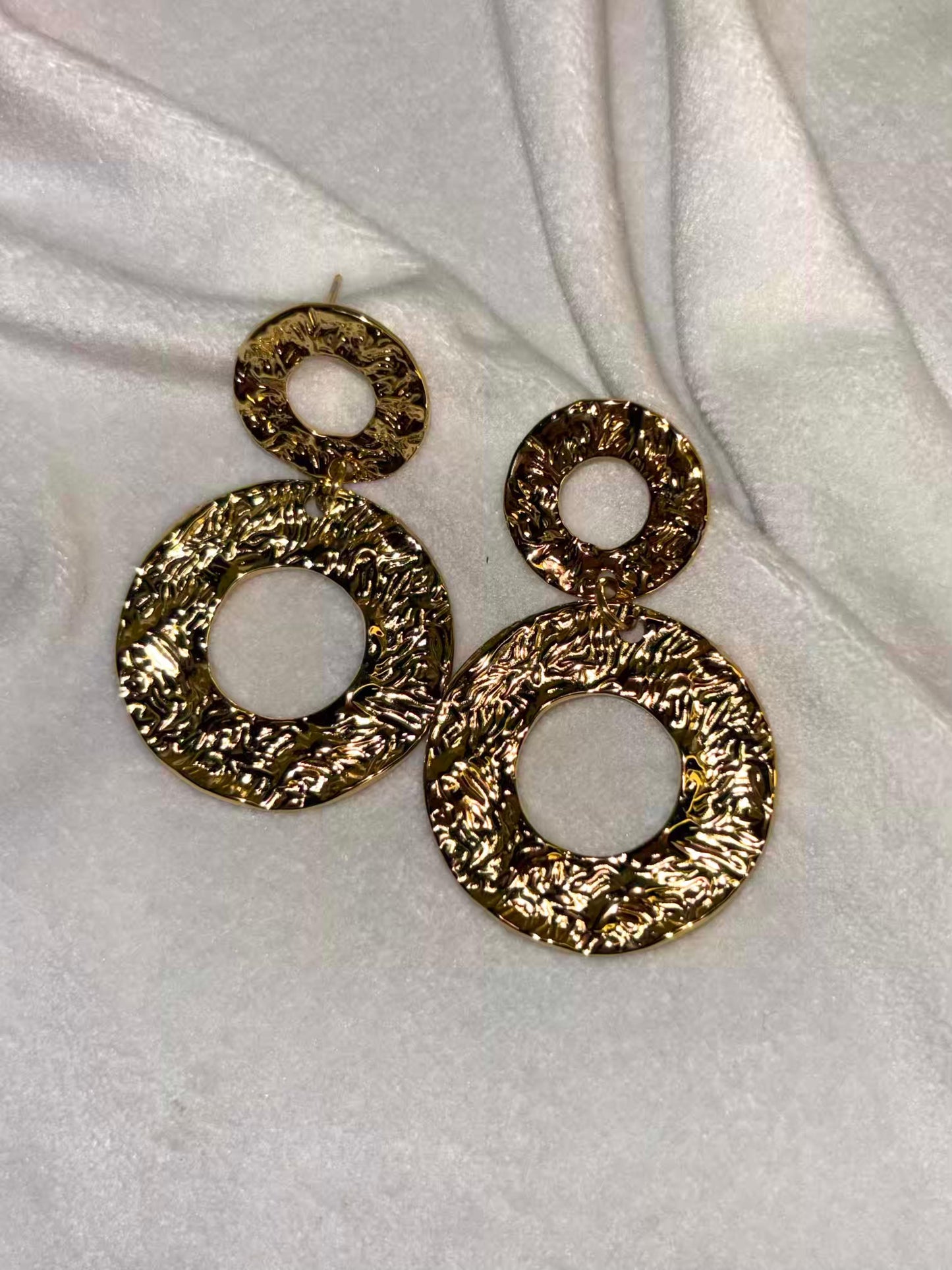 Round Premium  Ear Studs 18K Gold Plated Premium Earrings