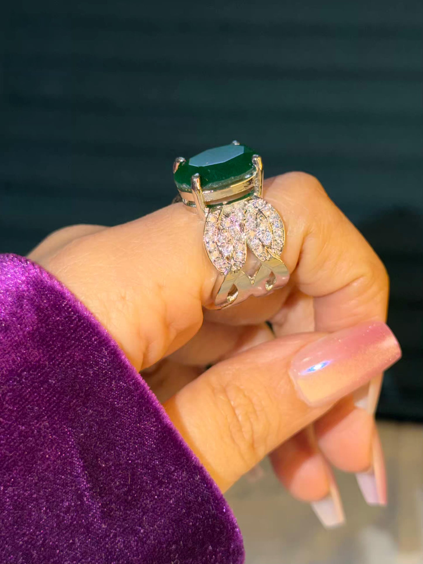 Emerald Green Oval Big Silver Plated Size 7 Us Ring