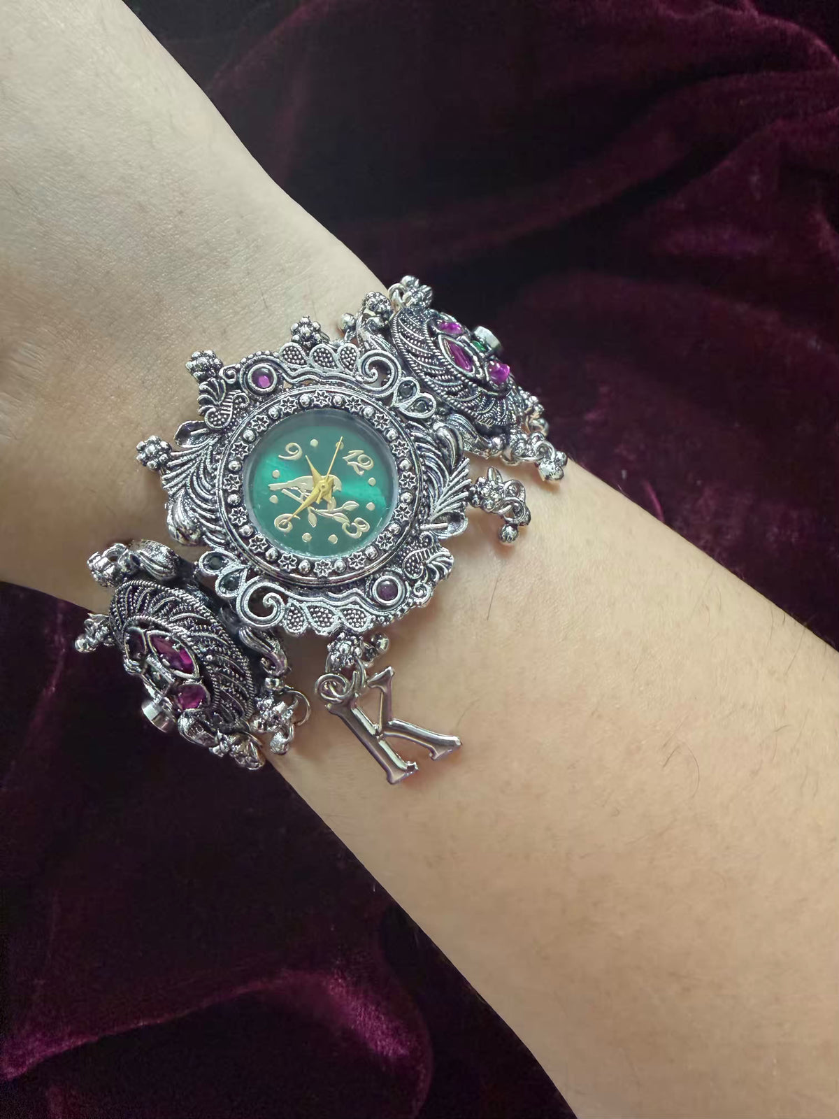 Rajasthani Emerald Royalty Silver-Tone Navratri Oxidised Heritage Watch