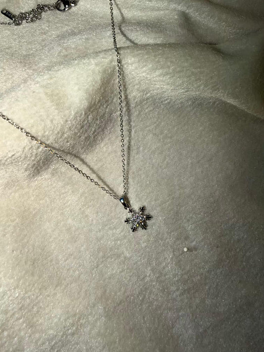 Snowflake Crystal Chain Necklace Silver Plated Premium Necklace