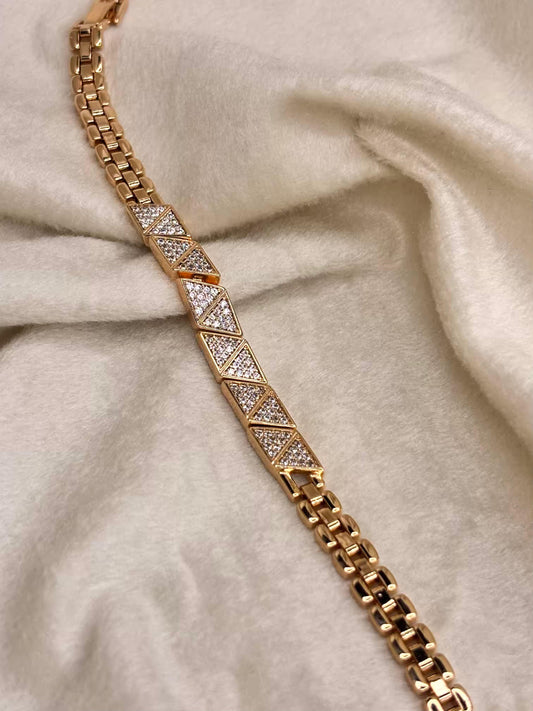 Chain Link Gold Bracelet Designer Premium 18k Gold Bracelet for Men and Women ( Unisex )