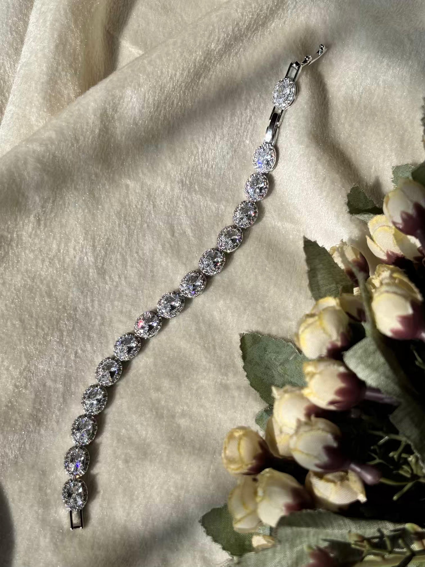 Premium Oval Solitaire Diamonds Tennis Bracelet - Silver ( Unisex )