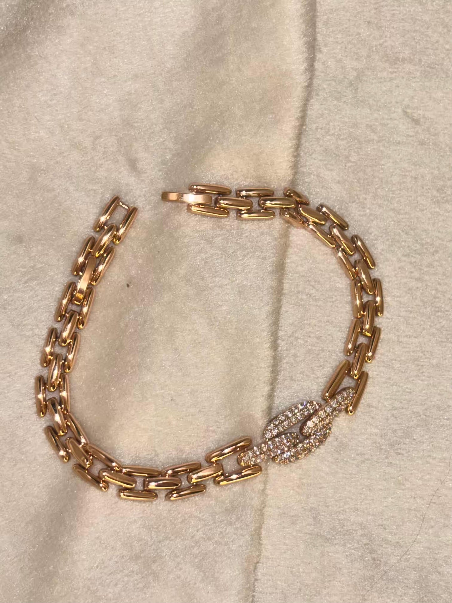 Link Bracelet Designer Premium 18k Gold Bracelet for Men and Women ( Unisex )