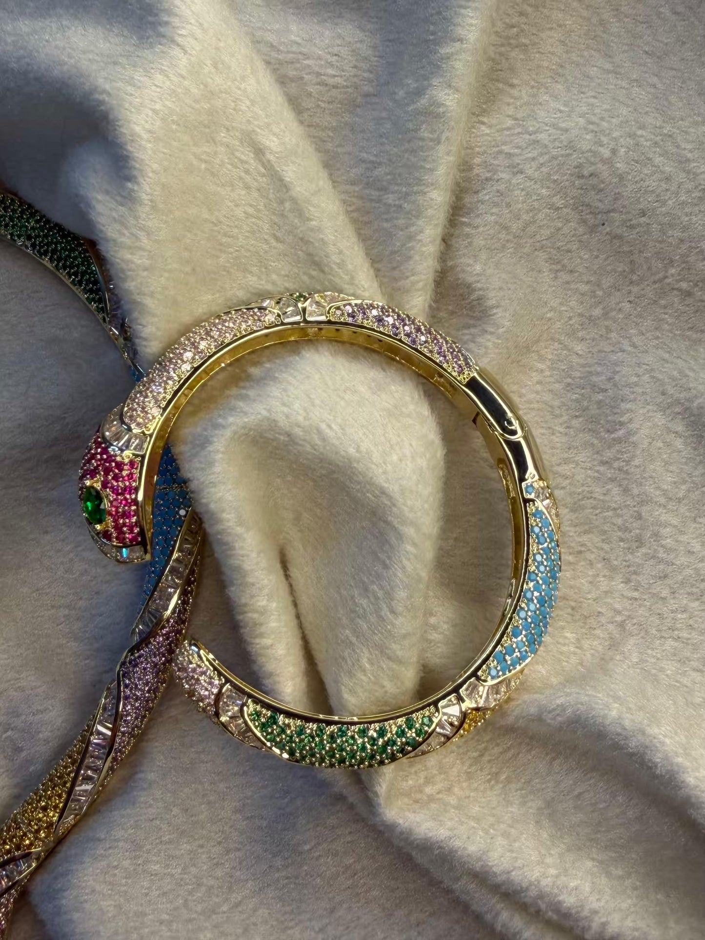 Serpentine Multicoloured Necklace, Bracelet, Earrings and Ring Full set Premium Gold Rhodium