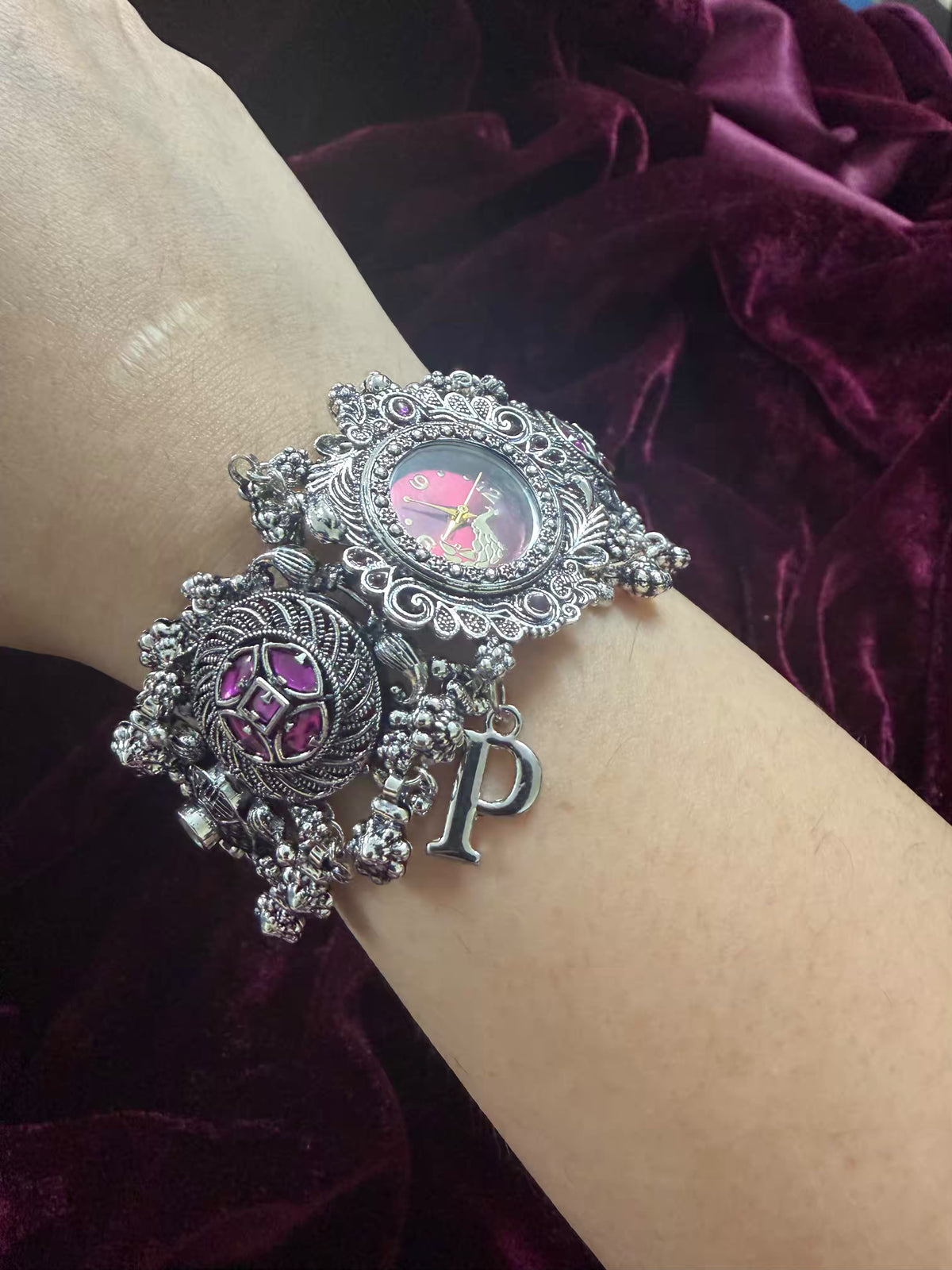 Viral Navratri Elegance Silver-Tone Navratri Oxidised Heritage Watch