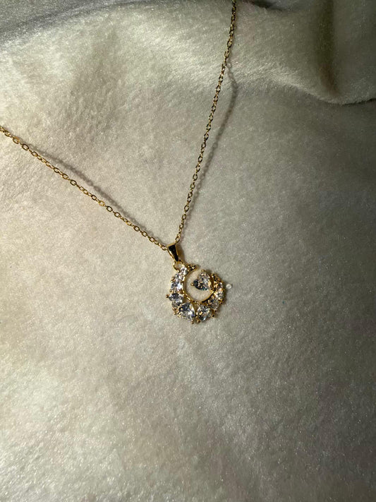 Snow White Crystal Charm Chain  Necklace Gold Plated Premium Necklace