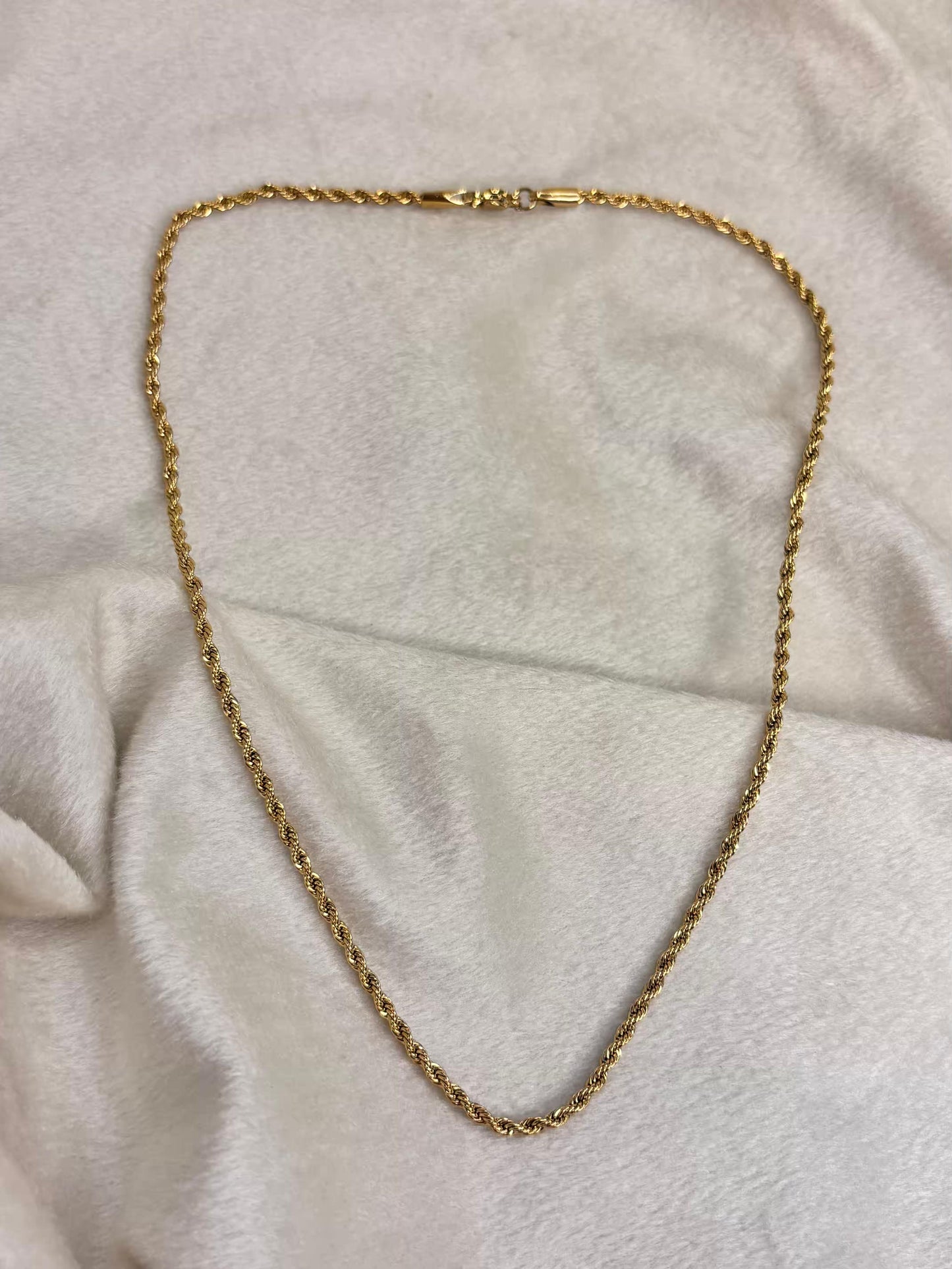 Strainy Minimal Necklace 18K Gold Plated Premium Necklace