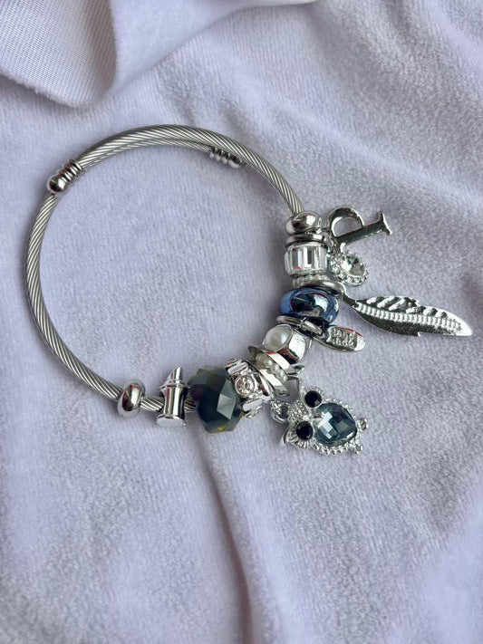 Pandora Charms Silver Feather Bracelet With Customised Initial ( Silver )