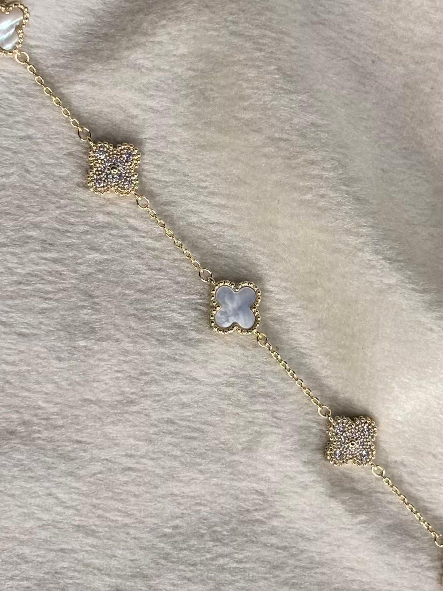 Twin Clovers 18K Gold Plated Premium Chain Bracelet