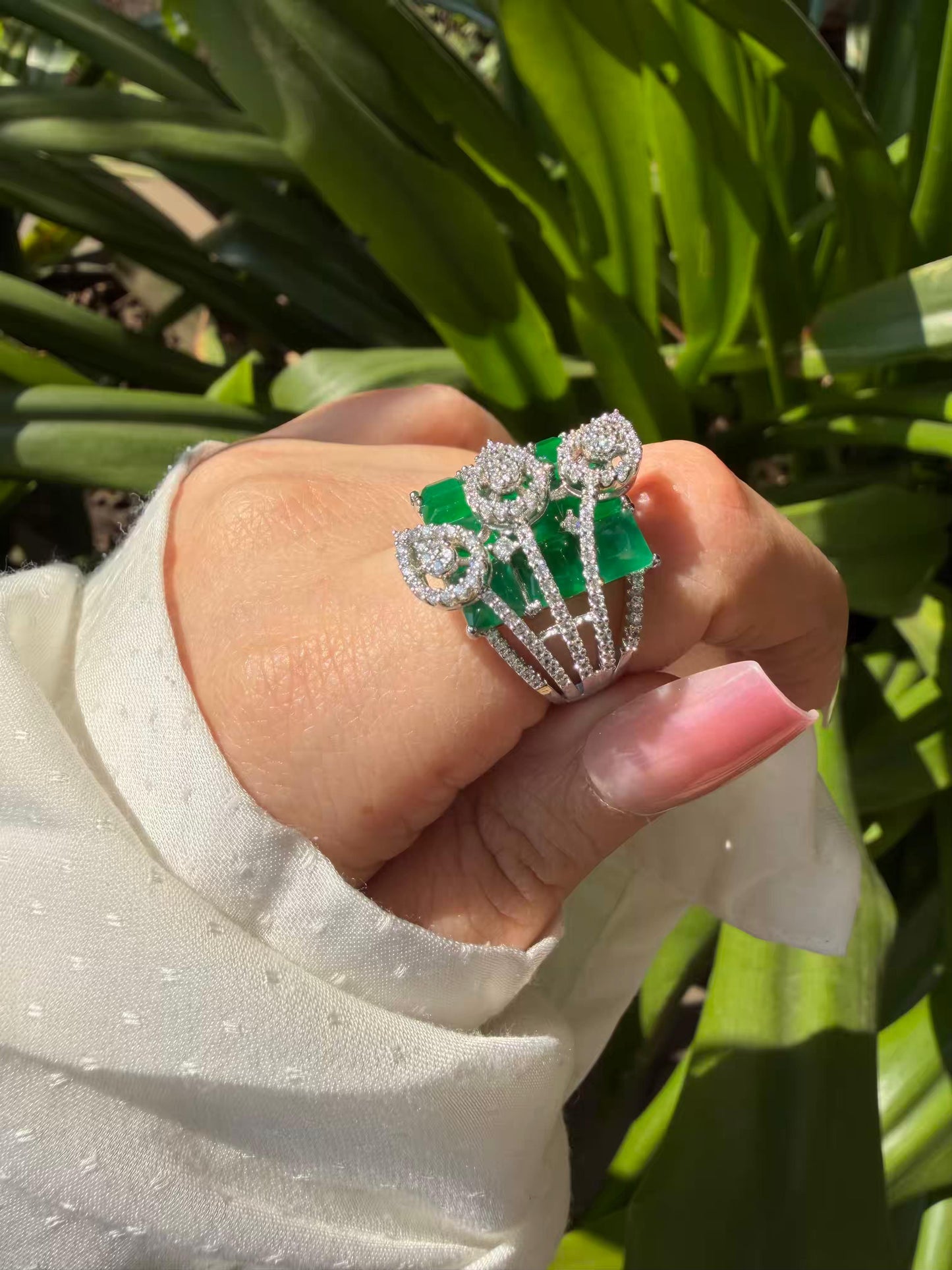 Green Majesty Cocktail Silver Plated Ring