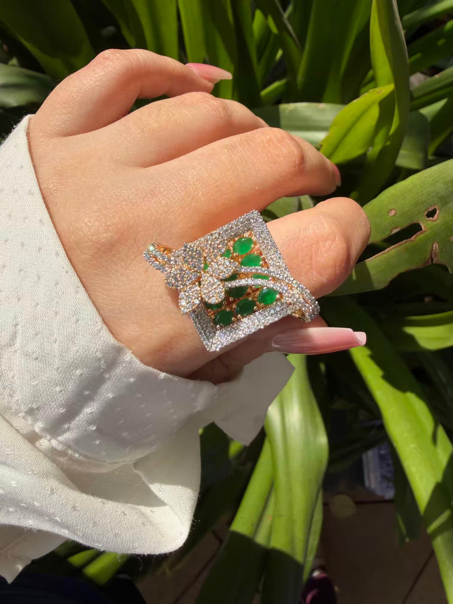 Emerald Crest Statement Silver Plated Ring