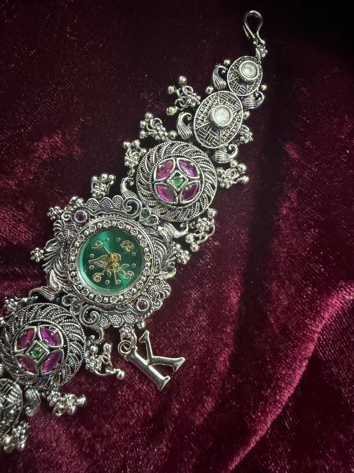 Rajasthani Emerald Royalty Silver-Tone Navratri Oxidised Heritage Watch