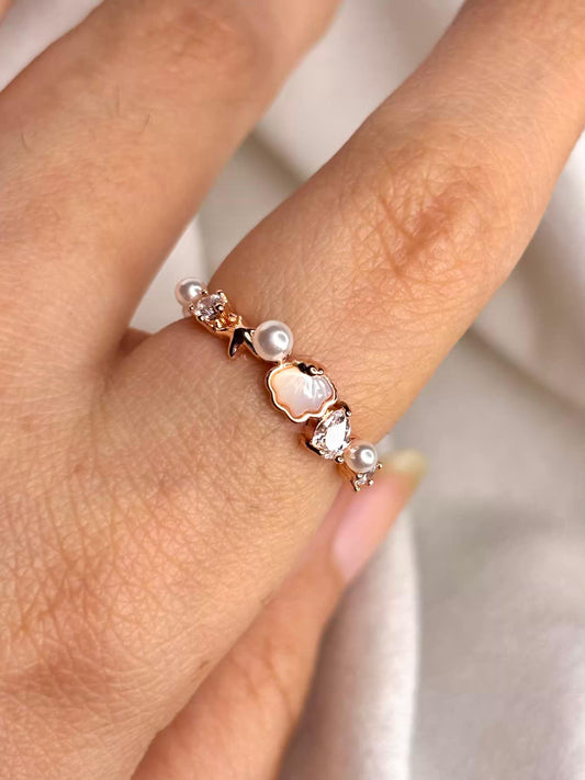 Oyster Center Rose Gold Plated Adjustable Ring