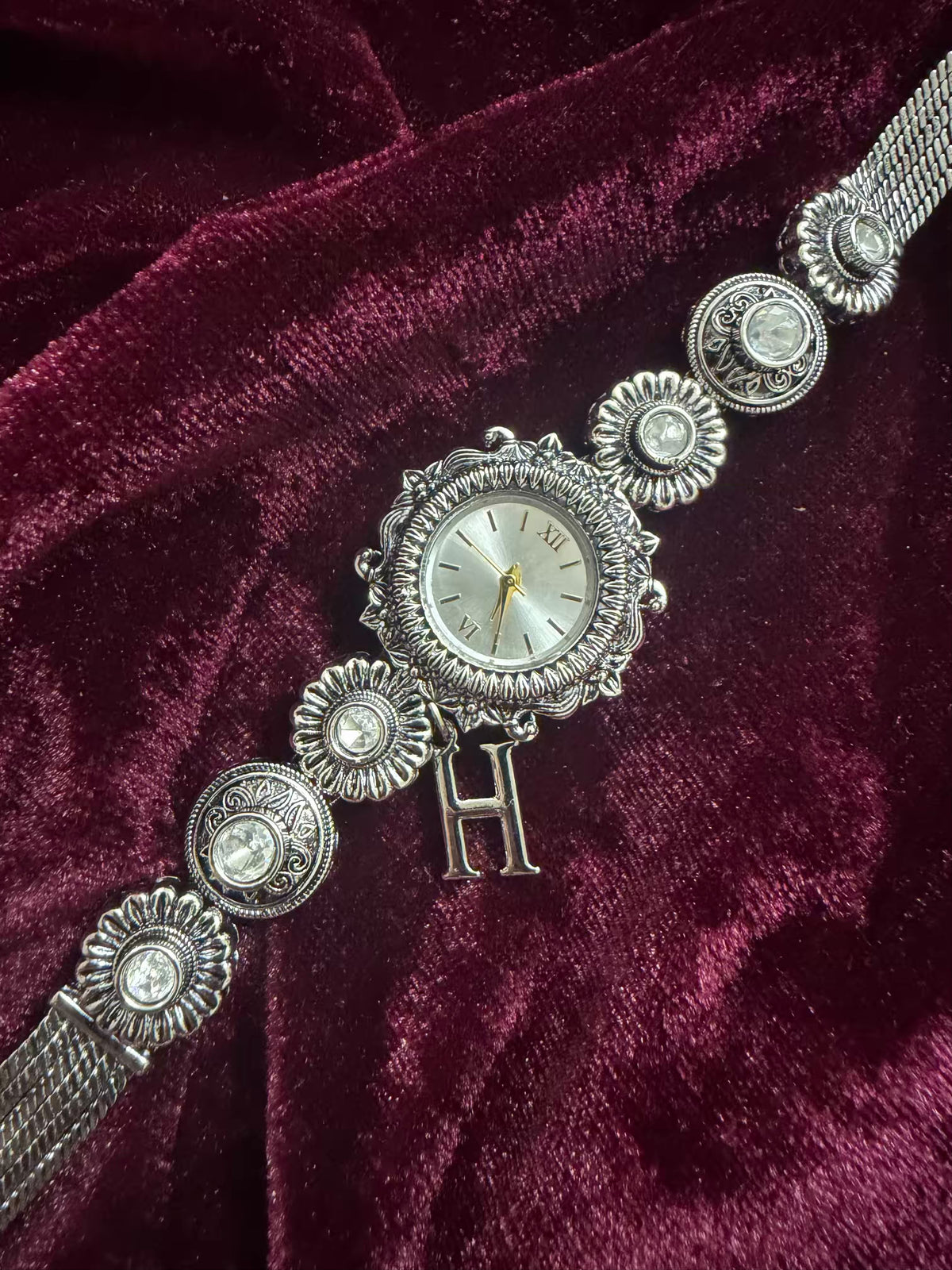 Regal White Stone Elegance Silver-Tone Navratri Oxidised Heritage Watch