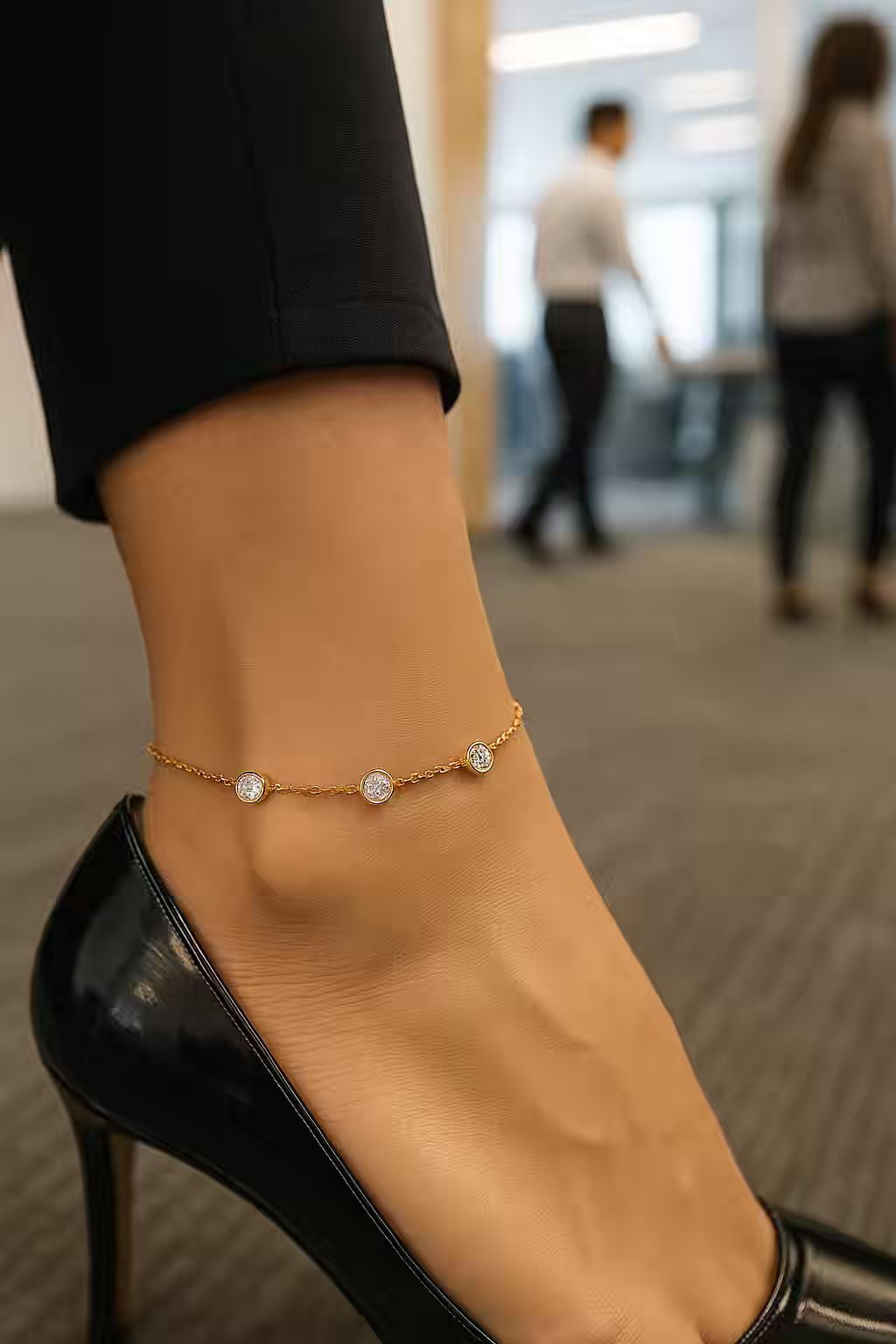Minimal Round Studded 18K Gold Plated Premium Anklet Payal with Golden hooks