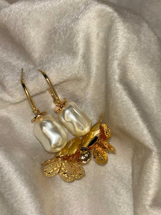 Baroque Pearl Hoop Earrings 18K Gold Plated Premium Earrings