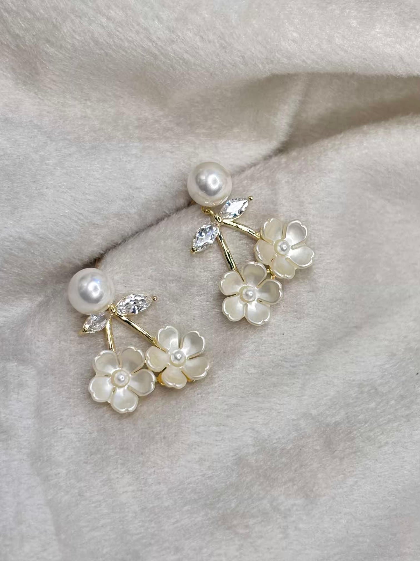 Pearly Showers Earrings 18K Gold Plated Premium Earrings