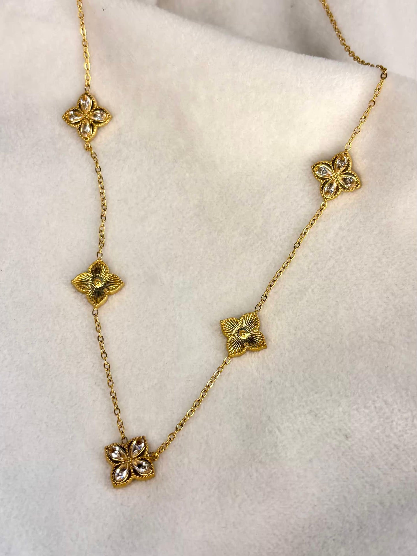 Golden Clovers Necklace 18K Gold Plated Premium Necklace