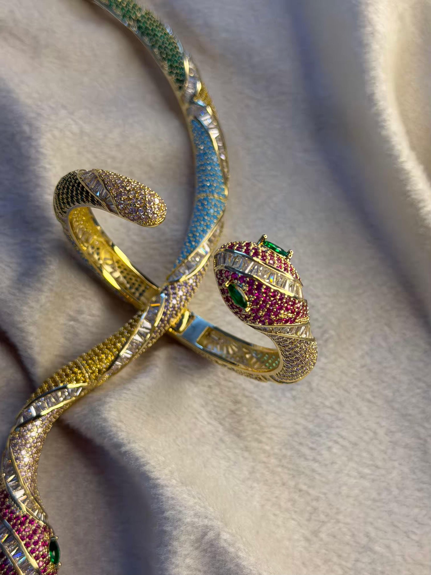 Serpentine Multicoloured Necklace, Bracelet, Earrings and Ring Full set Premium Gold Rhodium