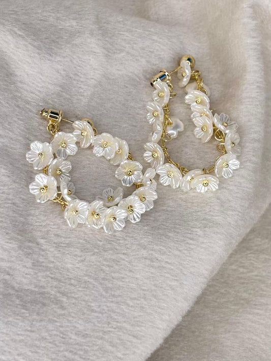 White Flora Wreath Earrings 18K Gold Plated Premium Earrings