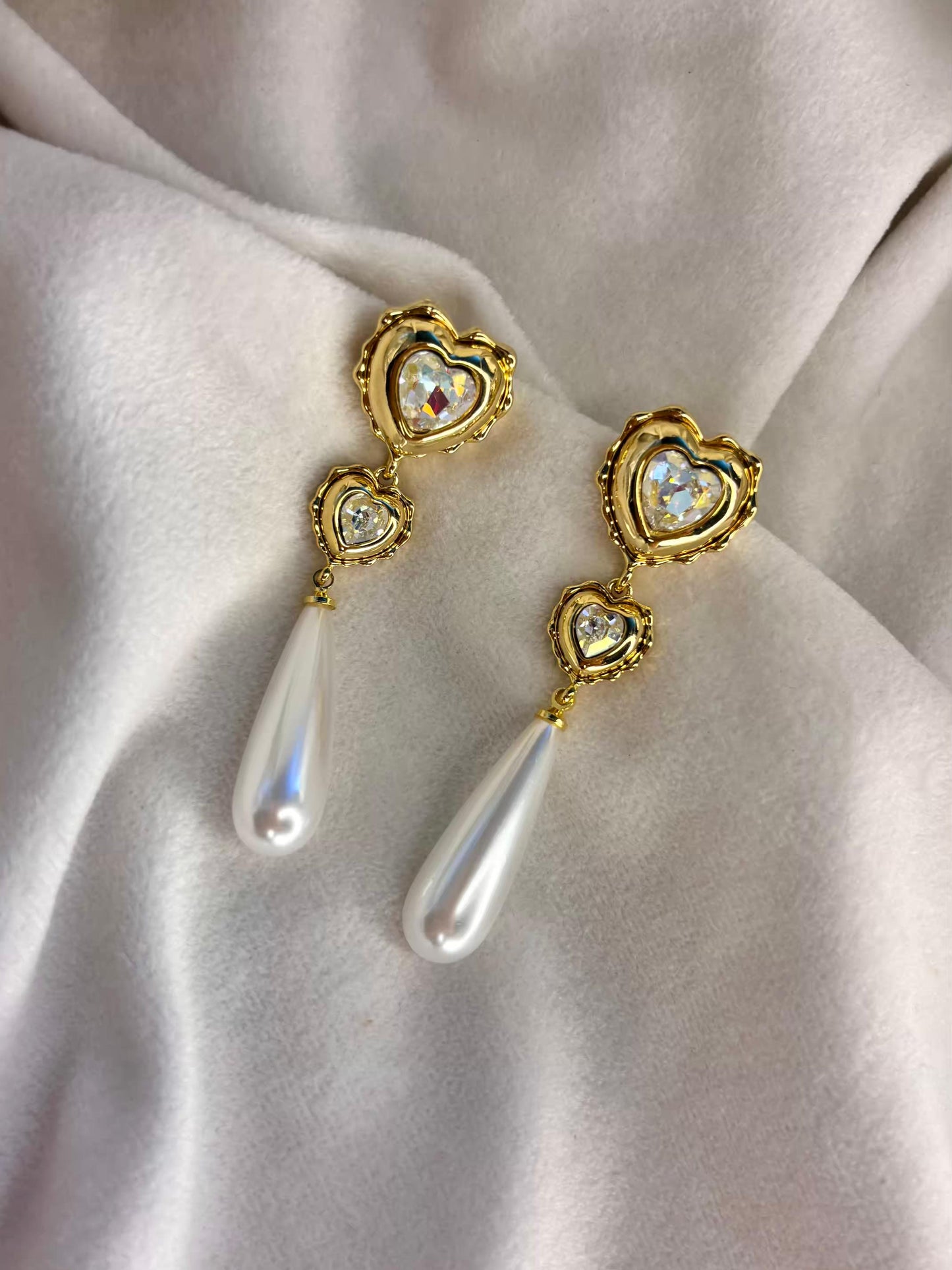 Dew Pearl Earrings 18K Gold Plated Premium Earrings