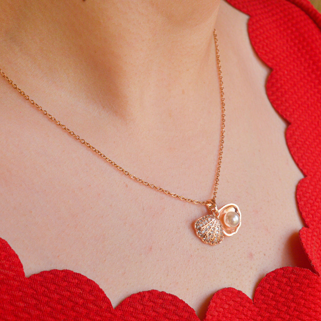 Oyster Pearl Necklace - Rose Gold