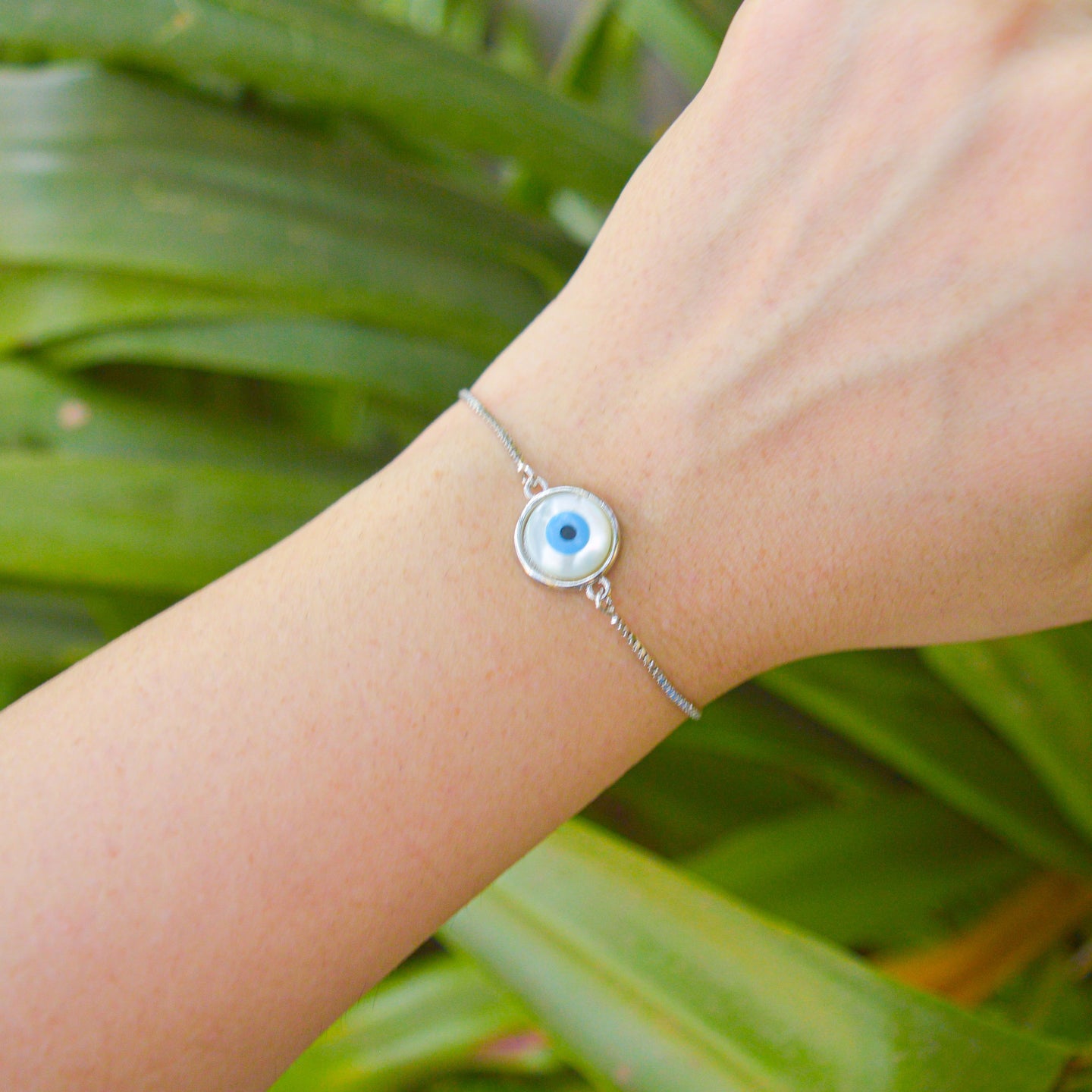 Silver Color Round Mother of Pearl Evil Eye Bracelet