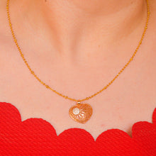Load image into Gallery viewer, Nerve Heart Necklace - Gold

