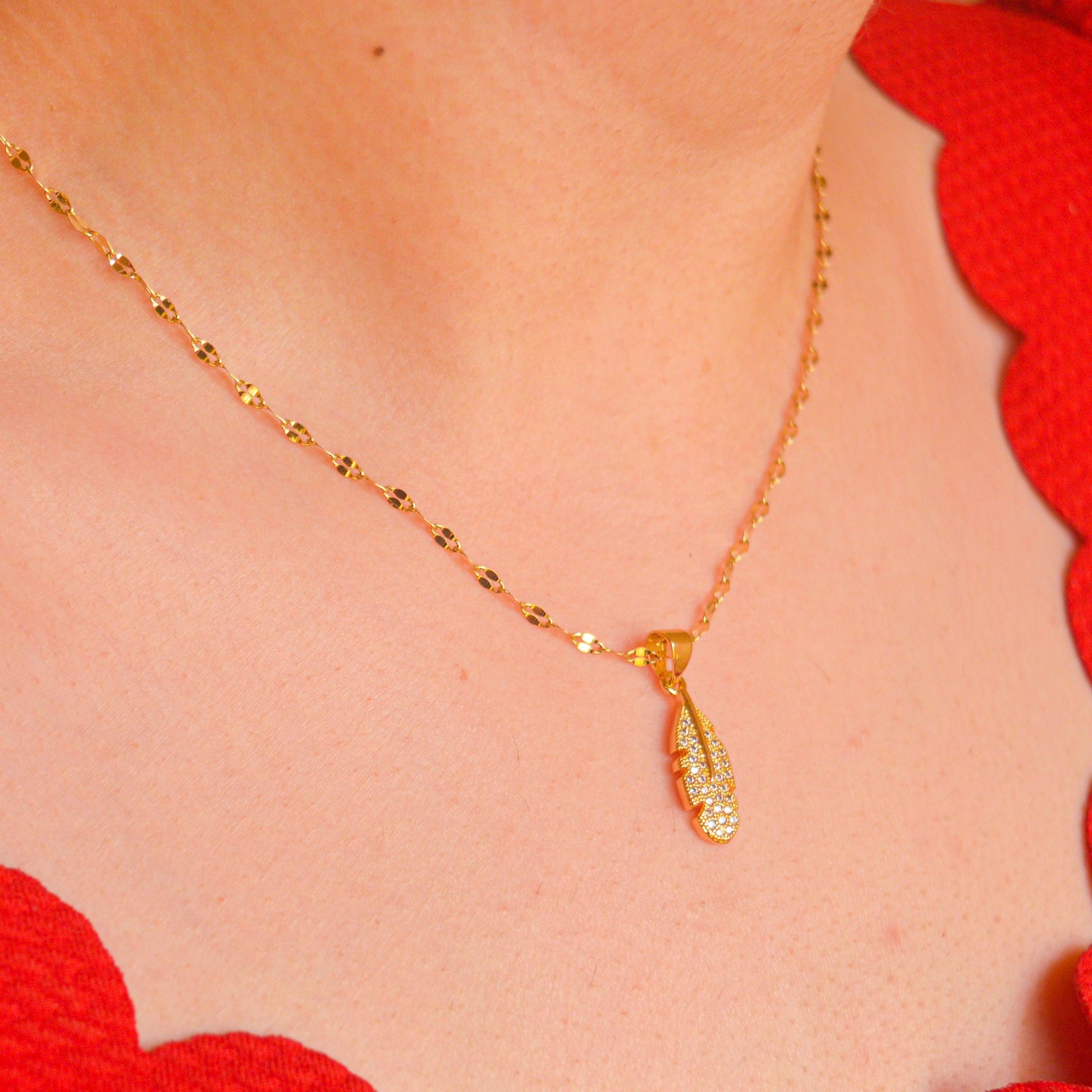 Leaf Necklace - Gold