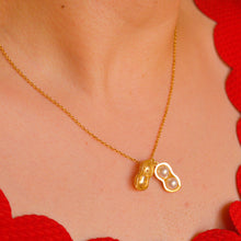 Load image into Gallery viewer, Peanut Pearl Necklace - Gold
