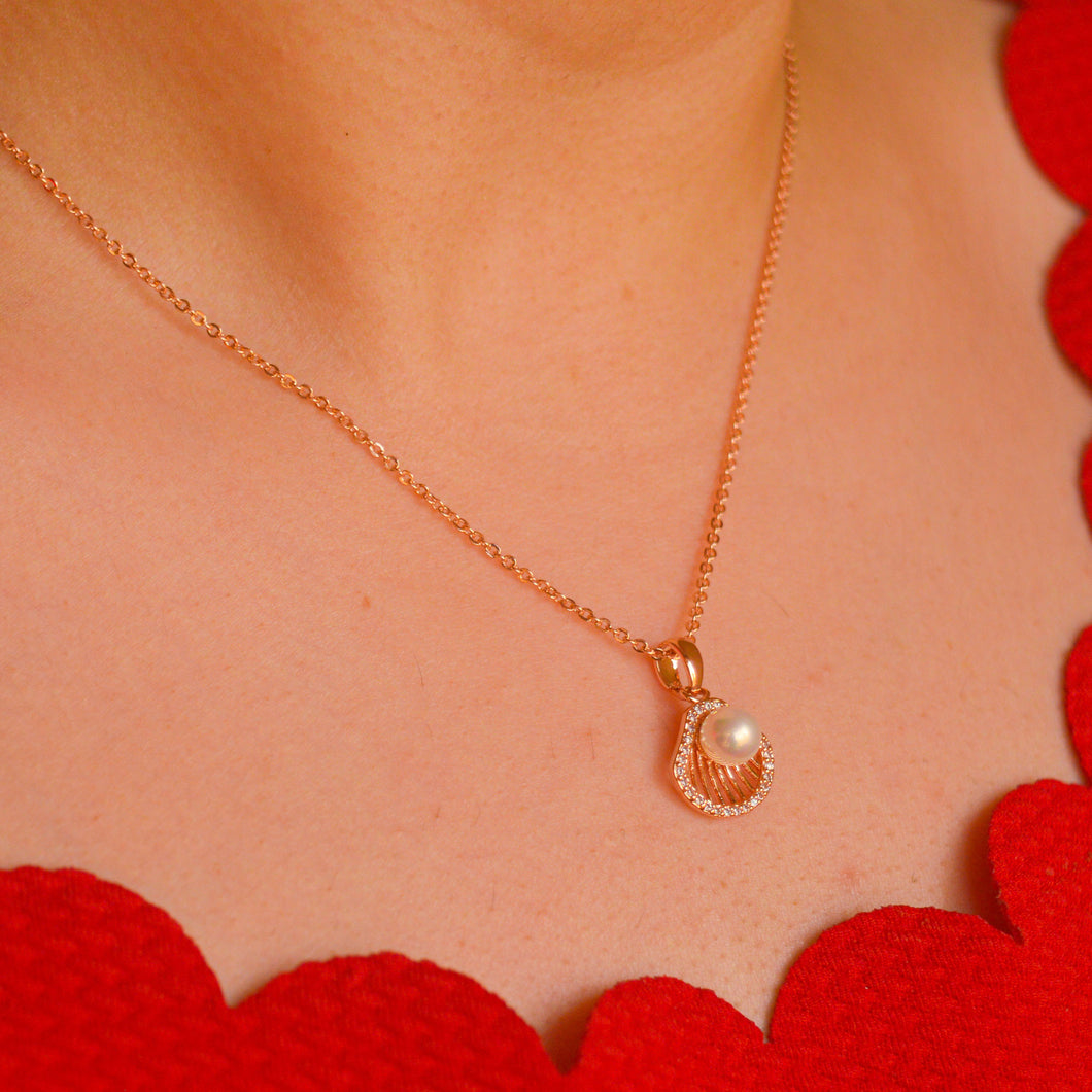 Shell Pearl Necklace - Rose Gold