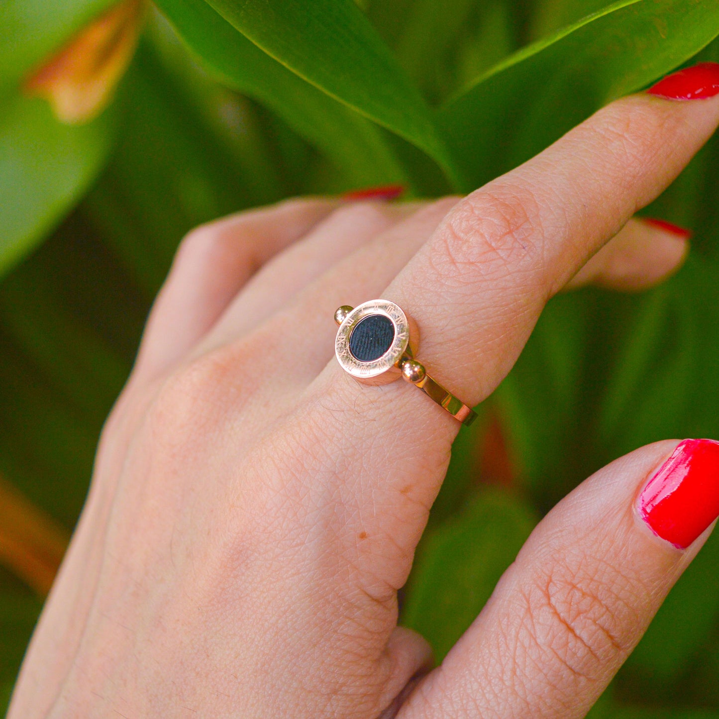Roman Reversible White and Black Ring ( Rose Gold )