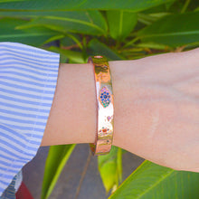 Load image into Gallery viewer, Evil Eye Hamsa Stars Kadha Bangle ( Rose Gold )
