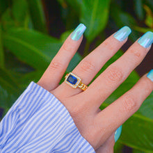Load image into Gallery viewer, Blue Sapphire Solitaire Chain Adjustable Ring Gold
