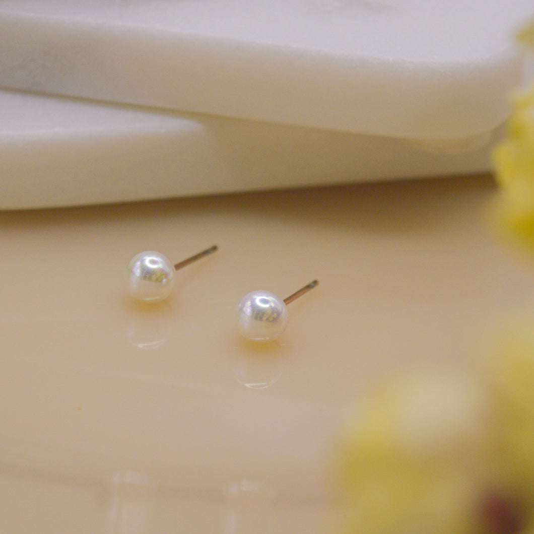 Tiny White Pearl Ear Studs Earrings - Gold