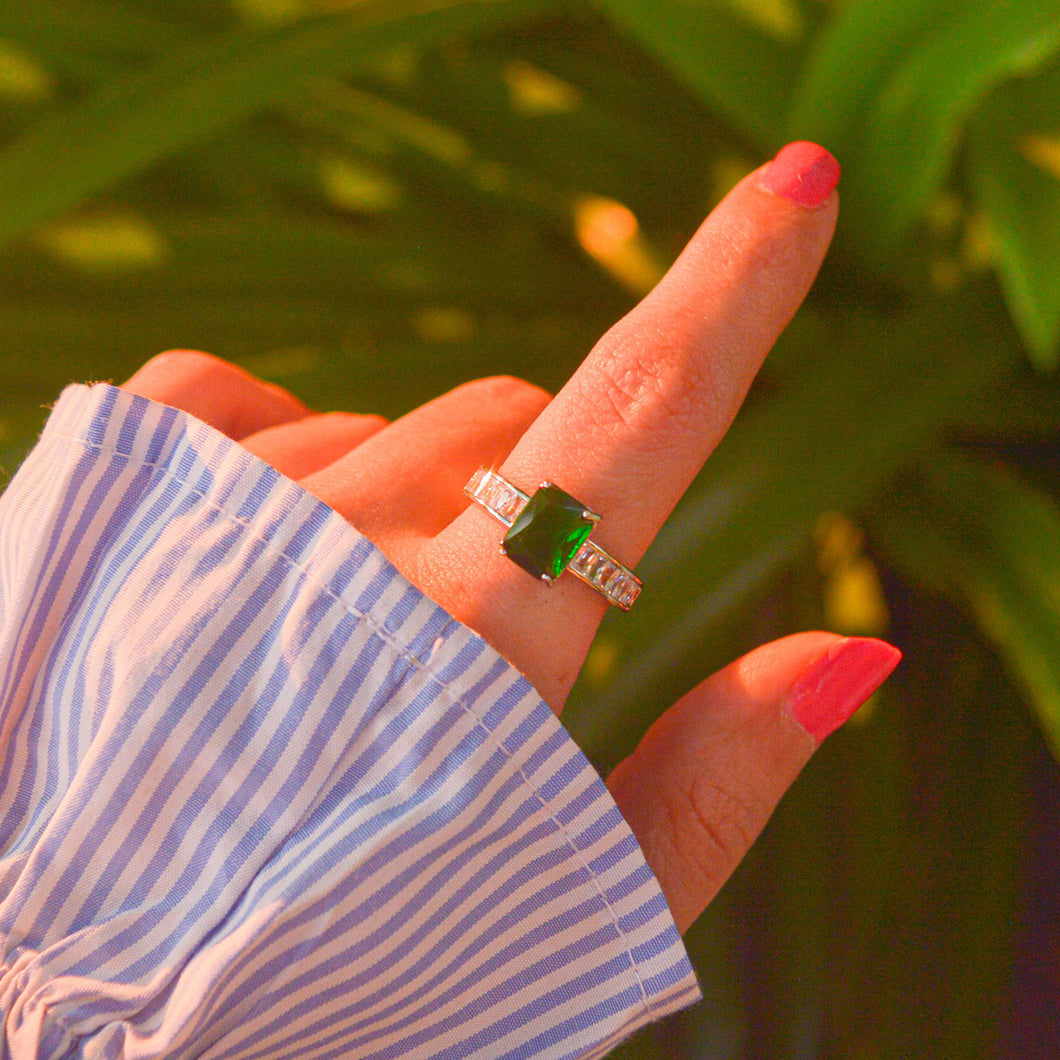 Emerald Green Solitaire Ring - Silver