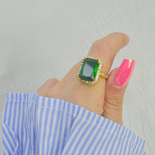 Load image into Gallery viewer, Bold Emerald Green Ring ( Gold )
